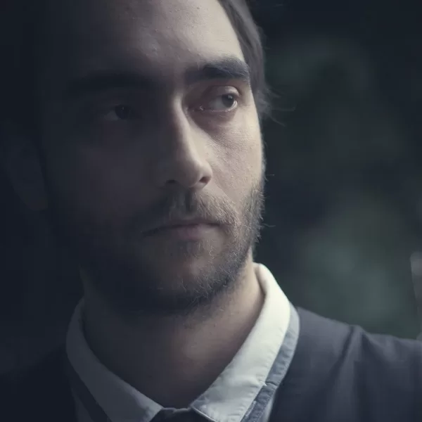 SEBASTIEN, juge éthique de la Haute Justice, nouveau-né Brujah